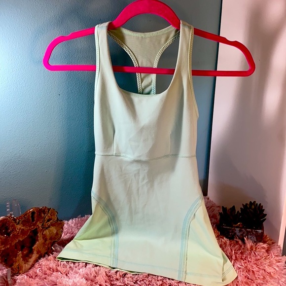RARE Lululemon Power Up Tank 4 Mint Moment LikNew - Picture 11 of 13